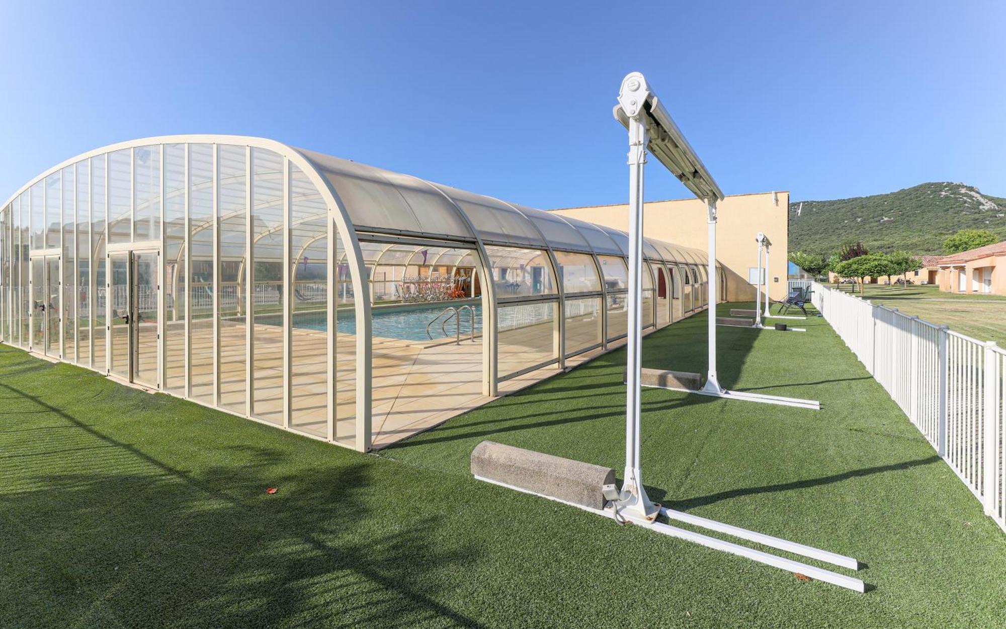 Park & Suites Village Gorges De L'Herault-Cevennes Brissac Ngoại thất bức ảnh