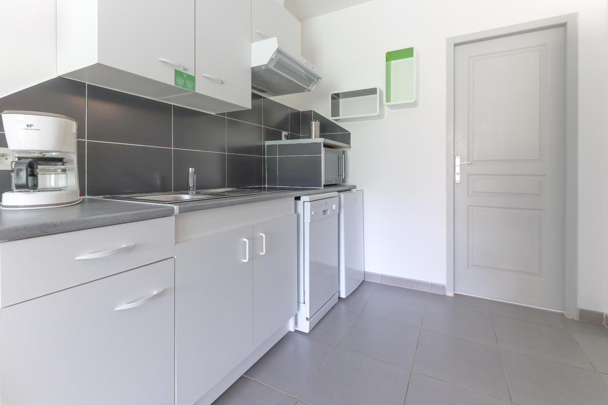 Park & Suites Village Gorges De L'Herault-Cevennes Brissac Ngoại thất bức ảnh